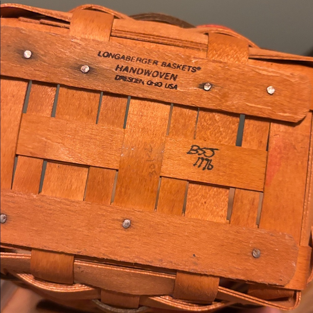 Longaberger basket - Picture 4 of 4